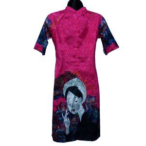 Ao Dai Top Pink Multi Small Figural Peaceful Woman Graphic Artsy Tunic